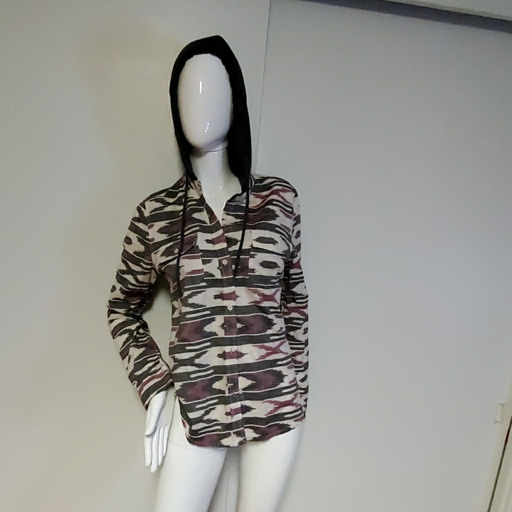 Empyre long sleeve hooded shirt